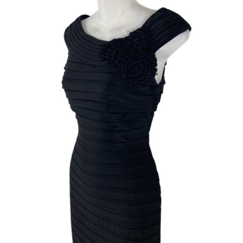 Adrianna Papell black banded jersey sheath dress T12 - Picture 5 of 12